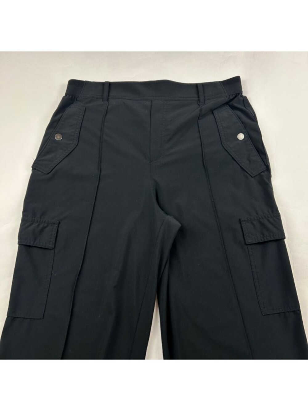 Athleta Black Lightweight Vienna Cargo Athletic Pant 12 - Picture 2 of 7